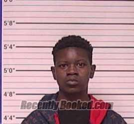 Recent Mugshot Image for KAYLON MEYELL DAVIS in Bladen County, North Carolina