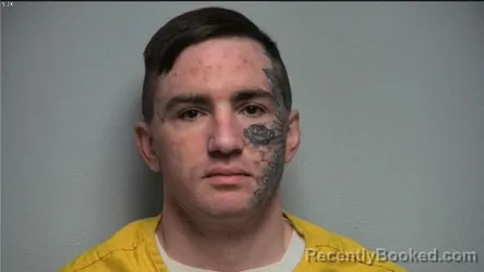 Recent Mugshot Image for AARON B WALKER in McCracken County, Kentucky
