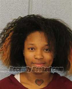Recent Mugshot Image for TAHLIYIA AMARI MITCHELL in Mecklenburg County, North Carolina