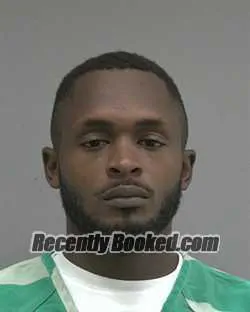 Recent Mugshot Image for DEANDRE NAPOLIAN WATERS in Alachua County, Florida