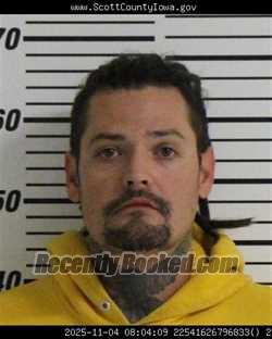 Recent Mugshot Image for SPENCER TODD SALDIVAR in Scott County, Iowa