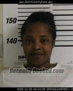Recent Mugshot Image for CACHE SHAPREE HILL in Scott County, Iowa