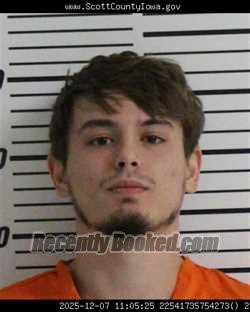 Recent Mugshot Image for DYLLAN LEE LOWERY in Scott County, Iowa