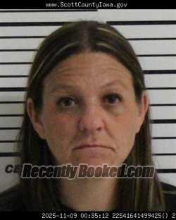 Recent Mugshot Image for KATIE JEAN KING in Scott County, Iowa