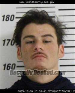 Recent Mugshot Image for MICHAEL RENEE MARTINEZ in Scott County, Iowa