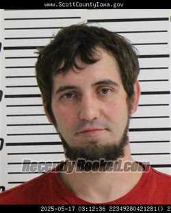 Recent Booking / Mugshot for ZACHARY STEVEN CATTON in Scott County, Iowa