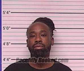 Recent Mugshot Image for THOMAS LATREVIS HOWELL in Bladen County, North Carolina