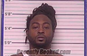 Recent Mugshot Image for TORRIAN DONTEZ KNOWLES in Bladen County, North Carolina