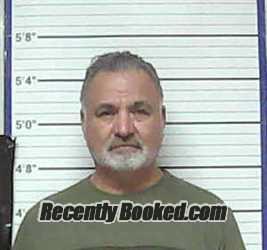 Recent Booking / Mugshot for ENRIQUE SILVA in Bladen County, North Carolina