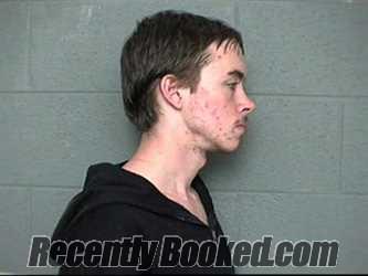 Recent Mugshot Image for JOSHUA DANIEL GIVENS in Buncombe County, North Carolina