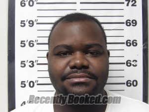 Recent Mugshot Image for KENNETH DERRELLE FREEMAN in Carteret County, North Carolina