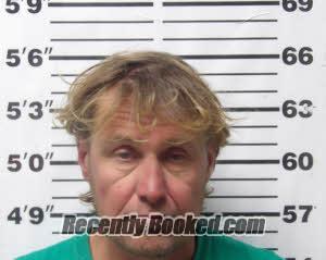 Recent Mugshot Image for FREDERICK DARIAN GUTHRIE in Carteret County, North Carolina