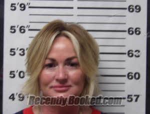 Recent Mugshot Image for JENNIFER DENISE HARRELL in Carteret County, North Carolina