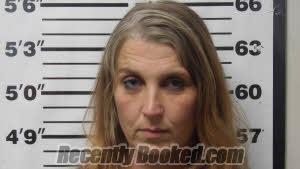 Recent Mugshot Image for STACEY ANN MOORE in Carteret County, North Carolina