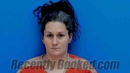 Recent Booking / Mugshot for Kayla Louise Jennings in Catawba County