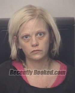 Recent Booking / Mugshot for JENNIFER LYNNE EARLS in Cleveland County