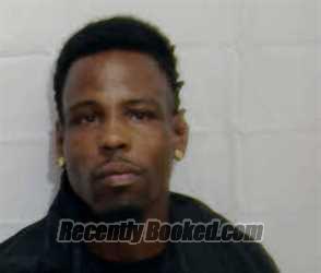 Recent Mugshot Image for EQUAN MANIQUE UNDERWOOD in Columbus County, North Carolina