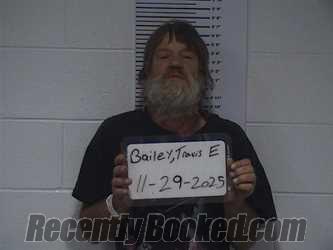 Recent Mugshot Image for TRAVIS E BAILEY in Clay County, Illinois