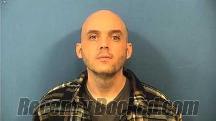 Recent Booking / Mugshot for GAVIN RIORDAN in DuPage County, Illinois