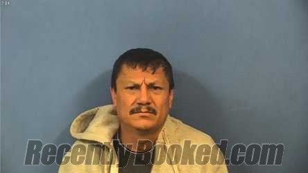 Recent Mugshot Image for OSCAR HERNANDEZ in DuPage County, Illinois