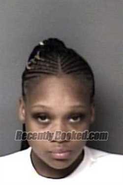 Recent Booking / Mugshot for Charmane Elizabeth Gambrell in Gaston