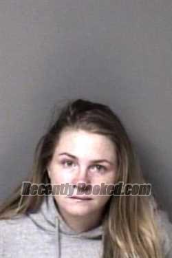 Recent Booking / Mugshot for Samantha Tonda Foxx in Gaston County