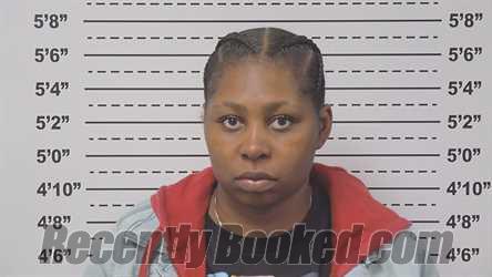 Recent Mugshot Image for UZZIEL STENNIS in Macoupin County, Illinois