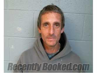 Recent Mugshot Image for Dustin Knapp in Perry County, Illinois