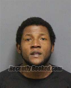 Recent Mugshot Image for ANTONIO D`SHAUN HOLLOWAY in Guilford County, North Carolina