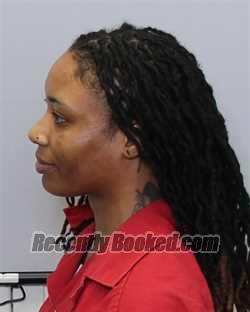 Recent Mugshot Image for IESHA MONIQUE MCFADDEN in Guilford County, North Carolina