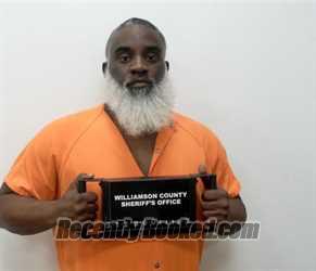 Recent Mugshot Image for DARNELL L WILLIAMS in Williamson County, Illinois