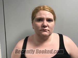 Recent Booking / Mugshot for MONTANNA SKYIE PEEK in Haywood County