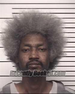 Recent Booking / Mugshot for RODRICK THIRSELL MAUNEY in Iredell County ...