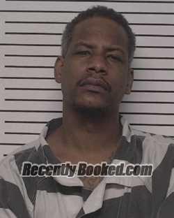 Recent Mugshot Image for SANDTARIO DERAY HOUSTON in Iredell County, North Carolina