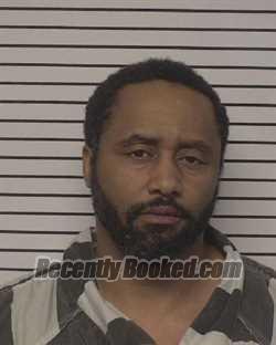 Recent Mugshot Image for SIDNEY DURON TRUESDALE in Iredell County, North Carolina