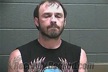 Recent Booking / Mugshot for DANIEL JEROME APPLEGATE in Perry County ...
