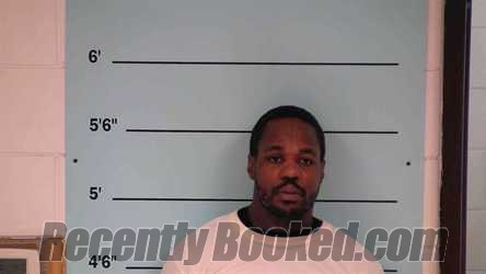 Recent Mugshot Image for SHAWNKIL LEWIS in Bourbon County, Kentucky