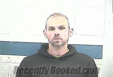 Recent Mugshot Image for BRANDON DANIEL EDWARDS in Breckinridge County, Kentucky