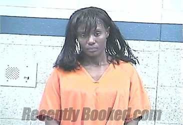 Recent Mugshot Image for LATISHA A JONES in Breckinridge County, Kentucky