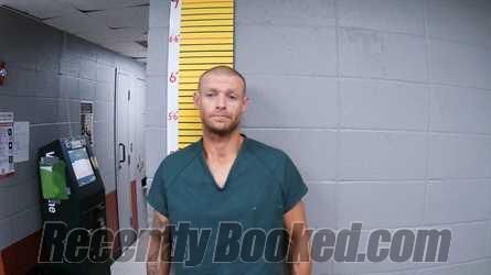 Recent Mugshot Image for MICHAEL B WALLACE in Butler County, Kentucky