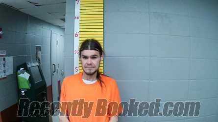 Recent Mugshot Image for JONATHAN LEE GIVENS in Butler County, Kentucky