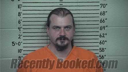 Recent Mugshot Image for ROGER E BESS in Carter County, Kentucky