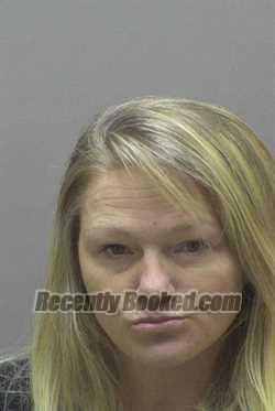 Recent Mugshot Image for AMANDA MARIE HICKS in Lincoln County, North Carolina