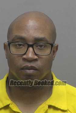 Recent Mugshot Image for MITCHELL JEREMAINE HILTON in Lincoln County, North Carolina