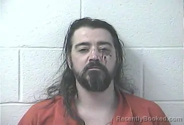 Recent Mugshot Image for DEREK ANTHONY VAN-TUYL in Daviess County, Kentucky