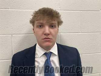 Recent Mugshot Image for LUCAS ROBERT HURST in Kenton County, Kentucky