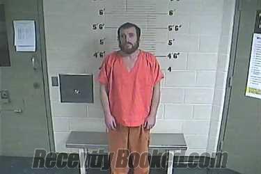 Recent Mugshot Image for Brandon J Holliman in Lee County, Kentucky