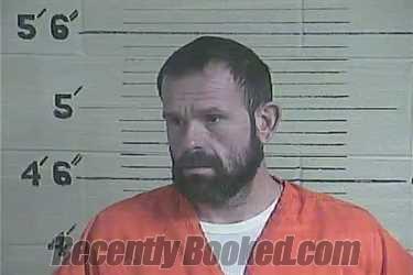 Recent Mugshot Image for Justin Matthews in Lee County, Kentucky