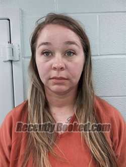 Recent Booking / Mugshot for KAYLA GREEN in Logan County, Kentucky