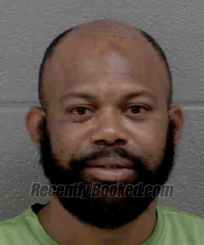 Recent Mugshot Image for STEPHEN ANTHONY TAYLOR in Mecklenburg County, North Carolina